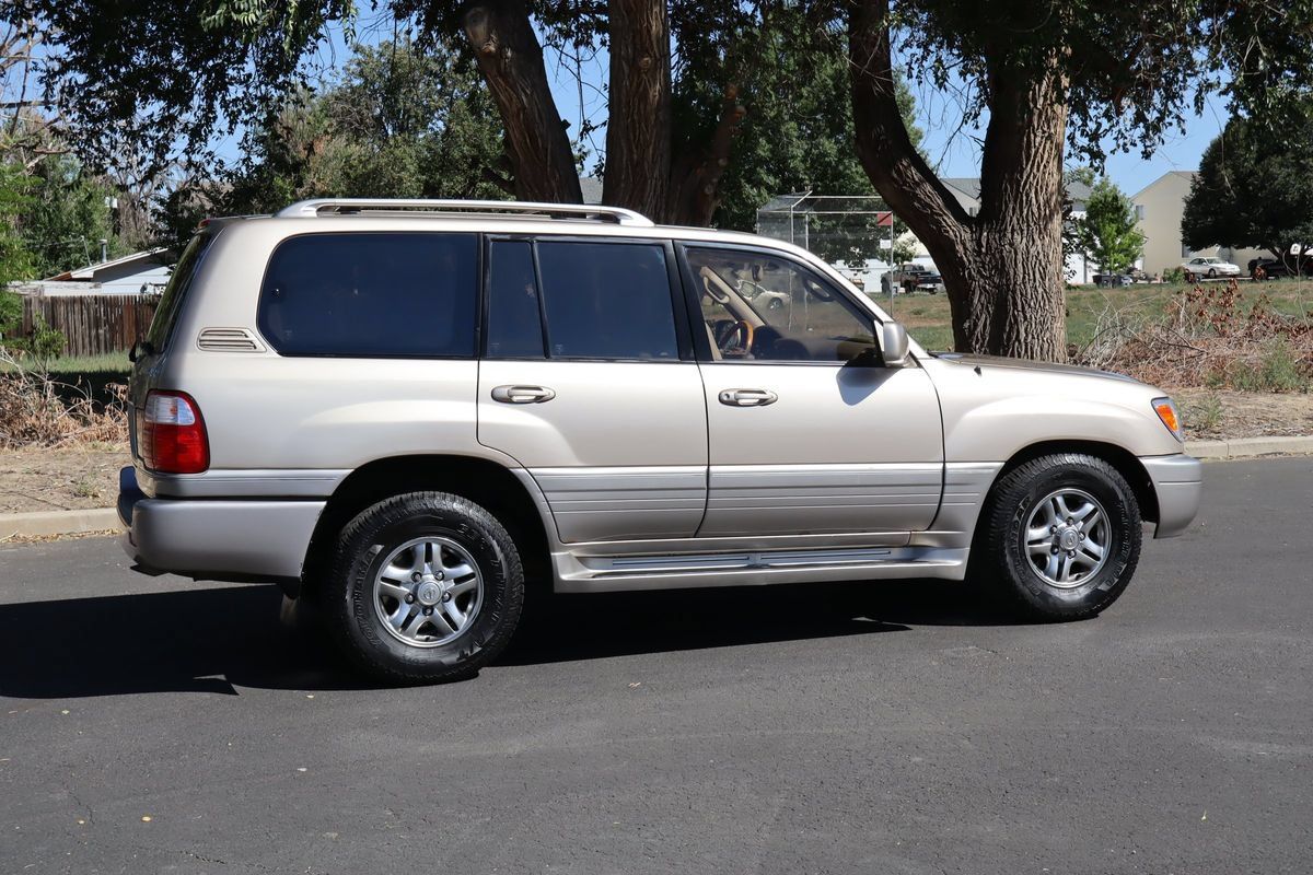 Used 2001 Lexus LX 470 4WD image 4