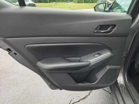 Used 2025 Nissan Altima 2.5 SV FWD image 23
