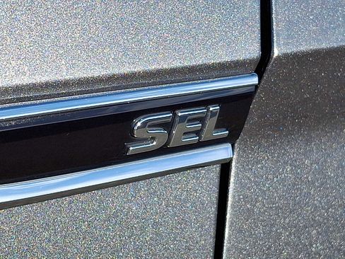 Used 2019 Volkswagen Jetta SEL Premium image 29