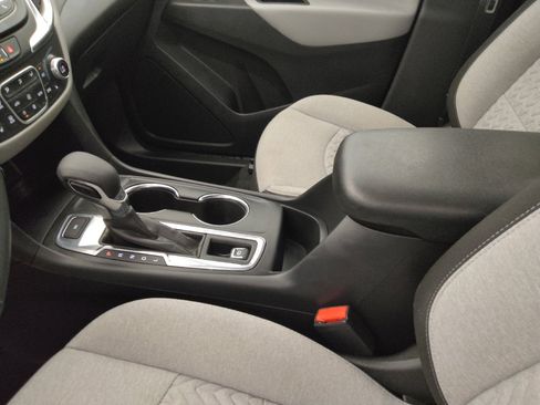 Used 2024 Chevrolet Equinox LT AWD/4WD image 26