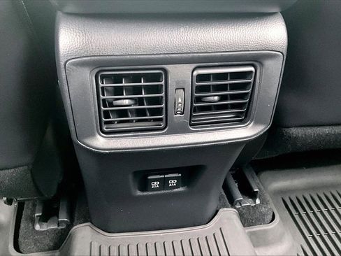 Used 2021 Toyota RAV4 XLE Premium image 33