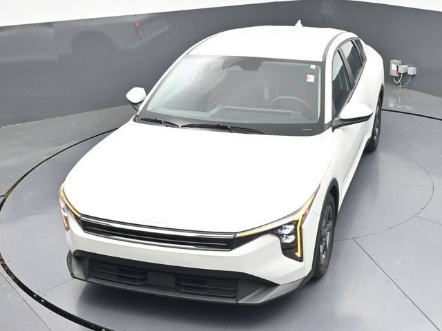 Used 2025 Kia K4 FWD image 38