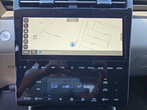 Used 2024 Hyundai Tucson Blue image 17