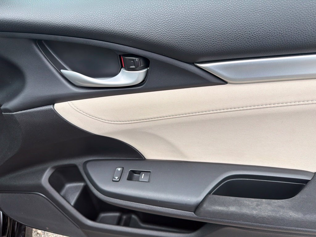 Used 2017 Honda Civic EX image 11
