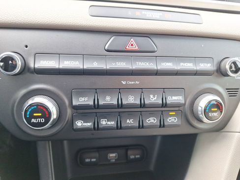 Used 2021 Kia Sportage LX w/ LX Fwd Popular Package image 26