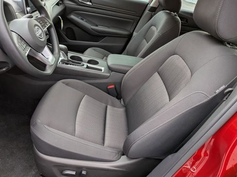 New 2025 Nissan Altima 2.5 SV image 14