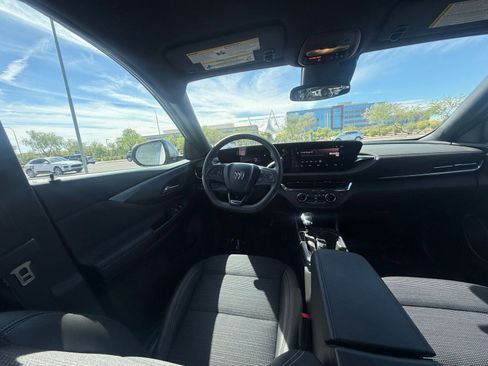 Used 2025 Buick Envista Preferred FWD image 34