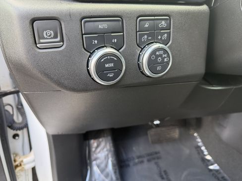 Used 2023 GMC Sierra 1500 SLT w/ SLT Premium Package AWD/4WD image 26