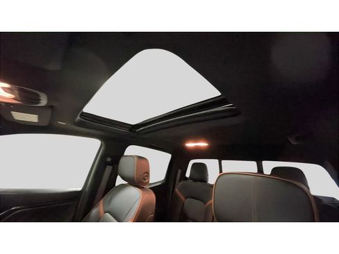 Used 2023 GMC Canyon AT4 w/ AT4 Premium Package image 14