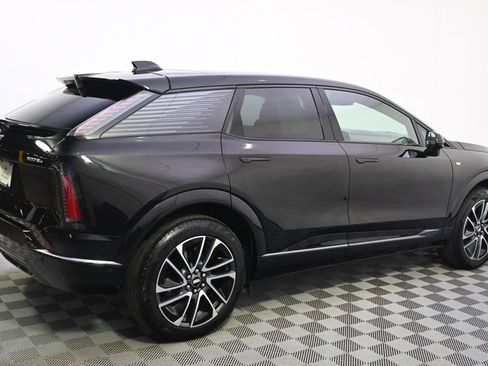 Certified 2025 Cadillac Optiq Sport 1 AWD/4WD image 7