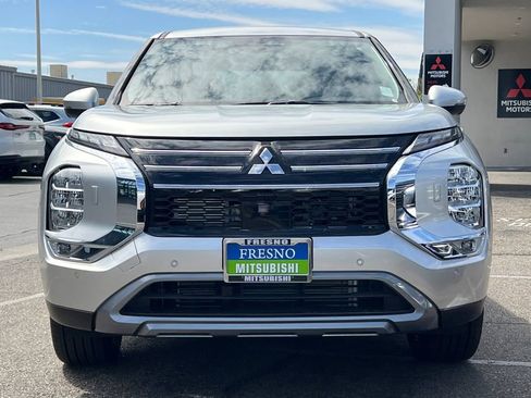 New 2026 Mitsubishi Outlander SE AWD/4WD image 10
