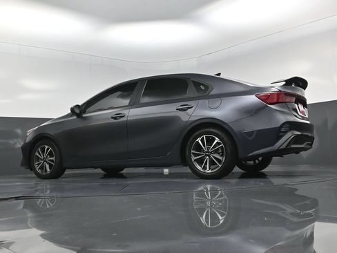 Used 2022 Kia Forte LXS FWD image 20
