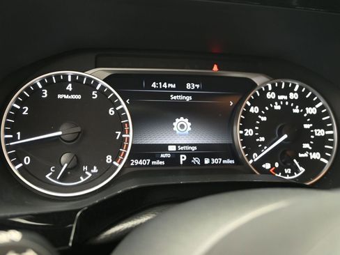 Used 2025 Nissan Pathfinder SV AWD/4WD image 18