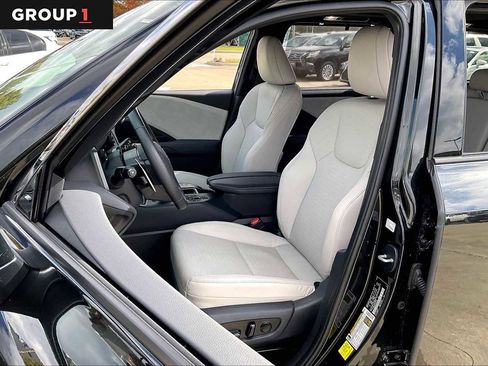 Used 2025 Lexus TX 350 AWD image 6