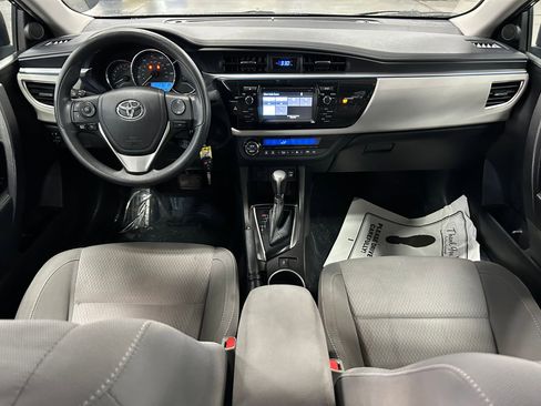 Used 2015 Toyota Corolla LE image 22