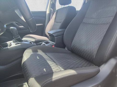 Used 2019 Nissan Rogue SV w/ Premium Package FWD image 8