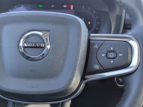 Used 2025 Volvo XC40 B5 Ultra w/ Climate Package image 14