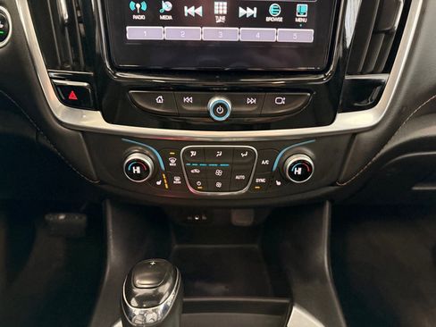 Used 2019 Chevrolet Traverse RS image 27