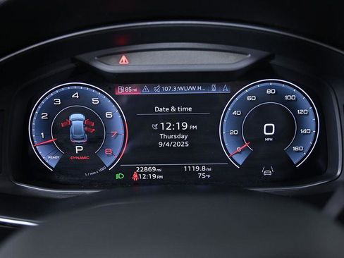 Used 2023 Audi Q8 Premium Plus image 14