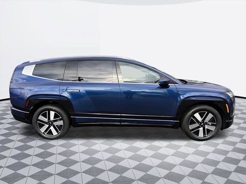 New 2026 Hyundai Ioniq 9 SEL image 8