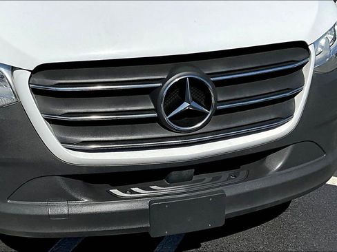 Used 2021 Mercedes-Benz Sprinter 3500 w/ Driver Convenience Package image 25