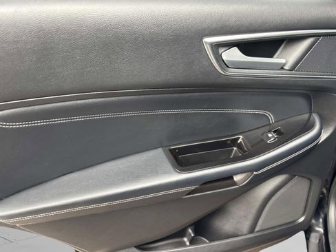 Used 2018 Ford Edge Titanium w/ Equipment Group 301A image 18