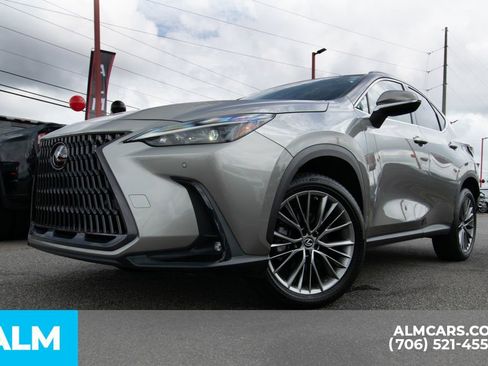 Used 2022 Lexus NX 350h AWD image 11