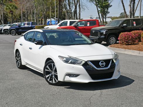 Used 2018 Nissan Maxima Platinum image 6