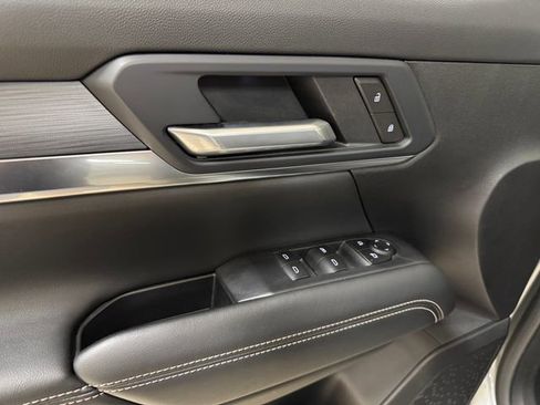 Used 2025 GMC Terrain Elevation FWD image 7