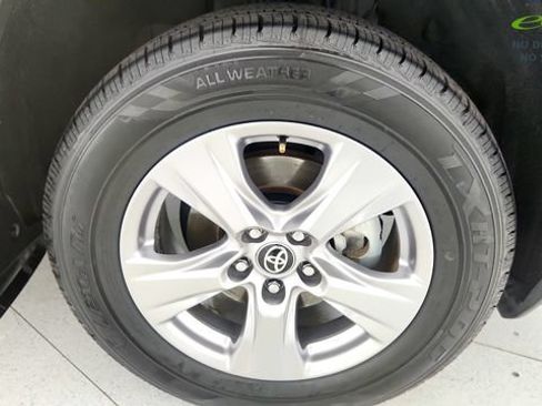 Used 2023 Toyota RAV4 XLE w/ Convenience Package FWD image 78