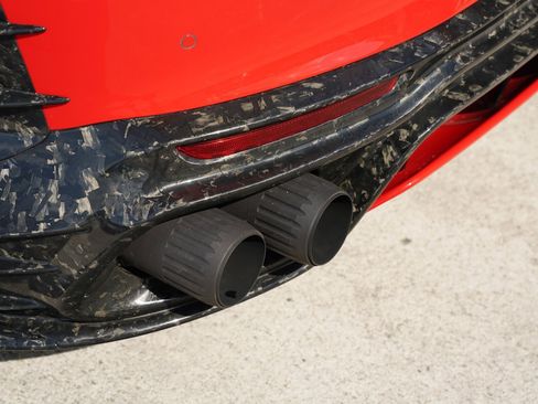 Used 2019 Ferrari 812 Superfast image 10