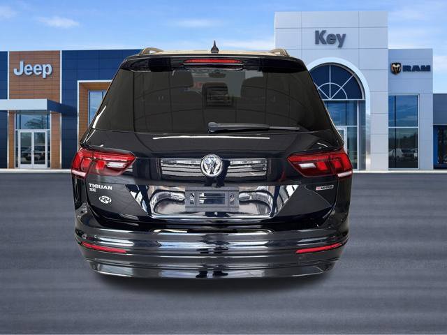 Used 2021 Volkswagen Tiguan SE R-Line AWD/4WD image 5