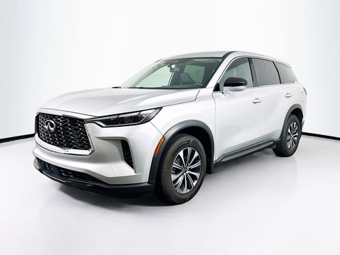 Used 2023 INFINITI QX60 Pure AWD/4WD image 3