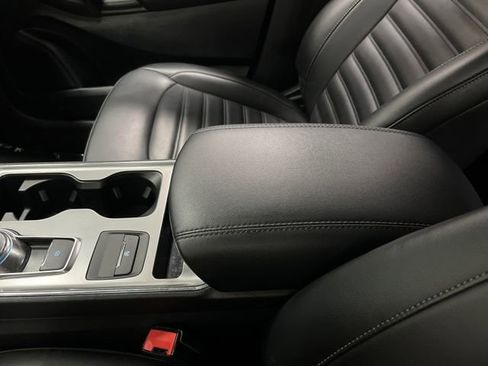 Used 2022 Ford Edge SEL w/ Convenience Package image 22