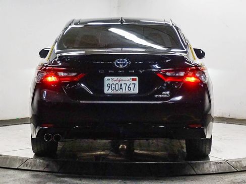 Used 2023 Toyota Camry SE w/ Audio Upgrade Package image 3