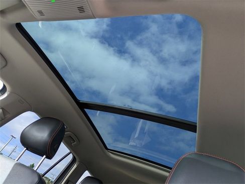 Used 2024 Volkswagen Atlas Peak Edition SE image 23