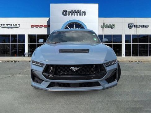 Used 2025 Ford Mustang GT RWD image 12