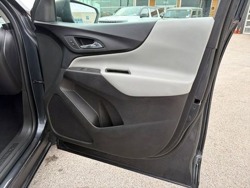 Used 2022 Chevrolet Equinox LS w/ LS Convenience Package FWD image 37