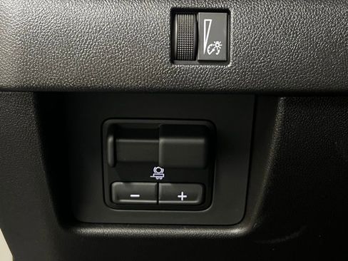 New 2026 GMC Canyon AT4 image 17