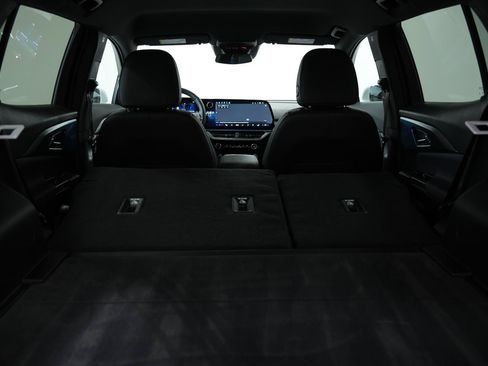 Used 2024 Chevrolet Equinox EV LT w/ LPO, Trailering Package FWD image 17