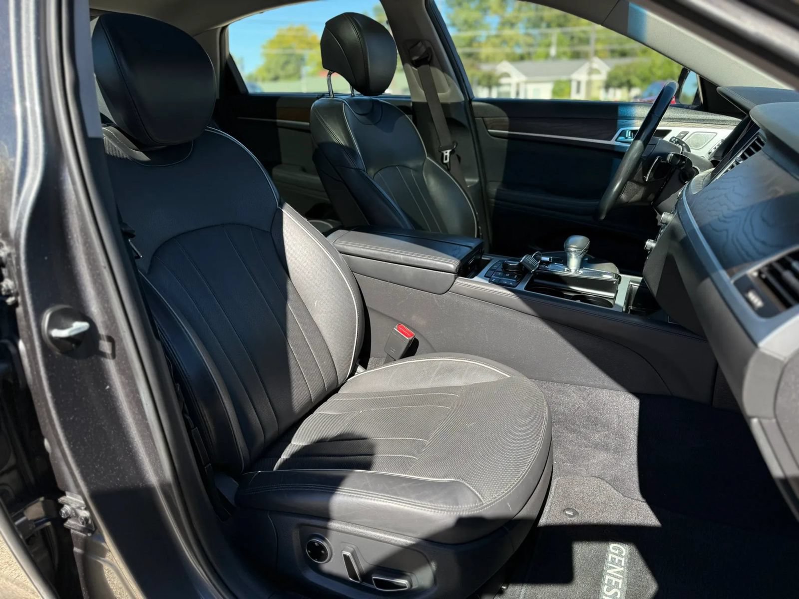 Used 2018 Genesis G80 3.8 w/ Option Group 03 AWD/4WD image 11