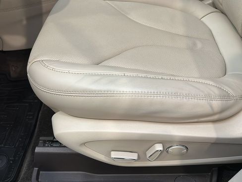 Used 2017 Lincoln MKC Reserve AWD/4WD image 12