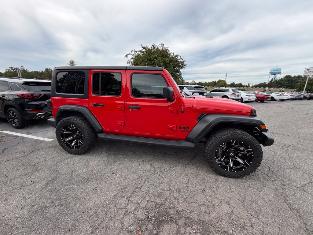 Used 2021 Jeep Wrangler Unlimited Sport AWD/4WD image 3