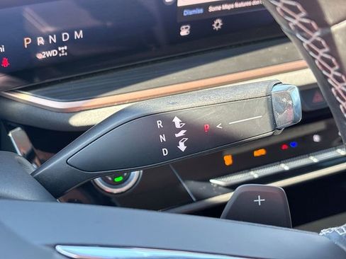 Used 2024 Buick Envision Sport Touring image 27