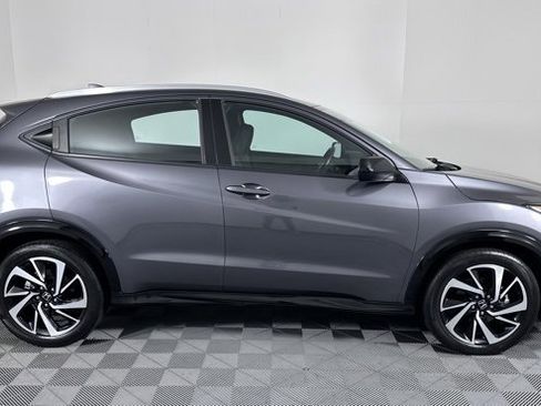 Used 2020 Honda HR-V Sport image 9