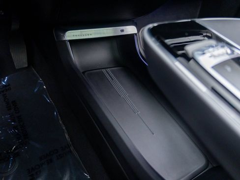Certified 2025 Cadillac Lyriq Luxury w/ LPO, Floor Liner Package AWD/4WD image 27