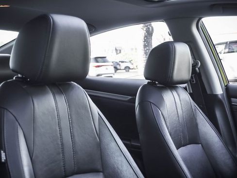 Used 2017 Honda Civic EX-L image 25