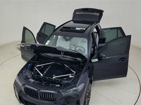 Used 2024 BMW X5 sDrive40i w/ M Sport Package image 88