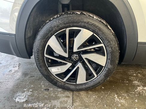 New 2026 Volkswagen Atlas SE image 27