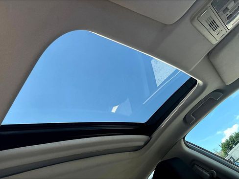 Used 2018 Honda Civic EX-T image 17